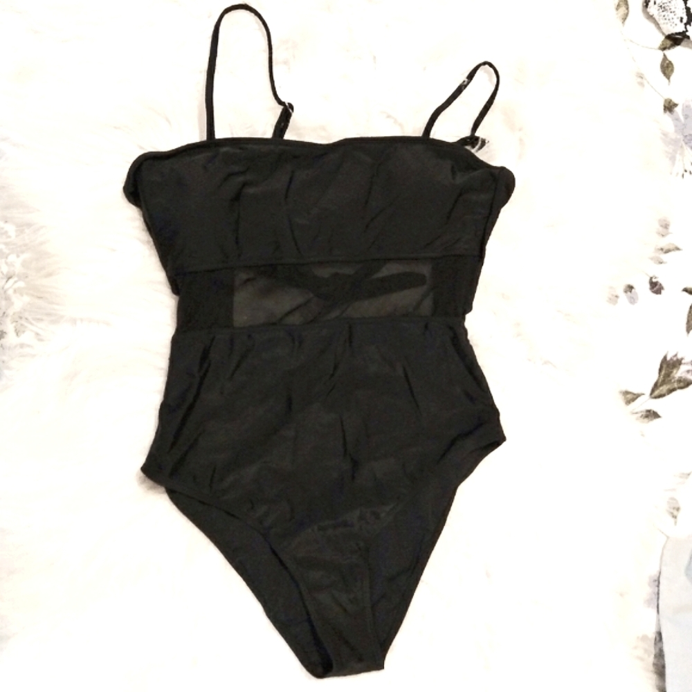 NWOT Solid Black One Piece Swimsuit M